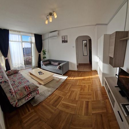 Two Rooms Central Bükreş Dış mekan fotoğraf
